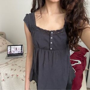 BDG dark gray Lace-Trim Button flutter sleeve babydoll top
